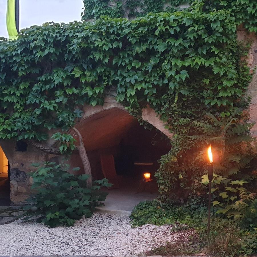 La Tour Noble Bed & Breakfast Saint-Saturnin  Luaran gambar