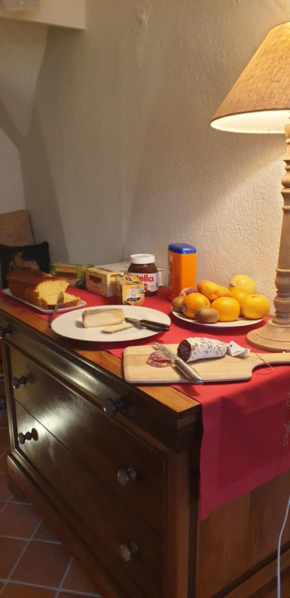 La Tour Noble Bed & Breakfast Saint-Saturnin  Luaran gambar