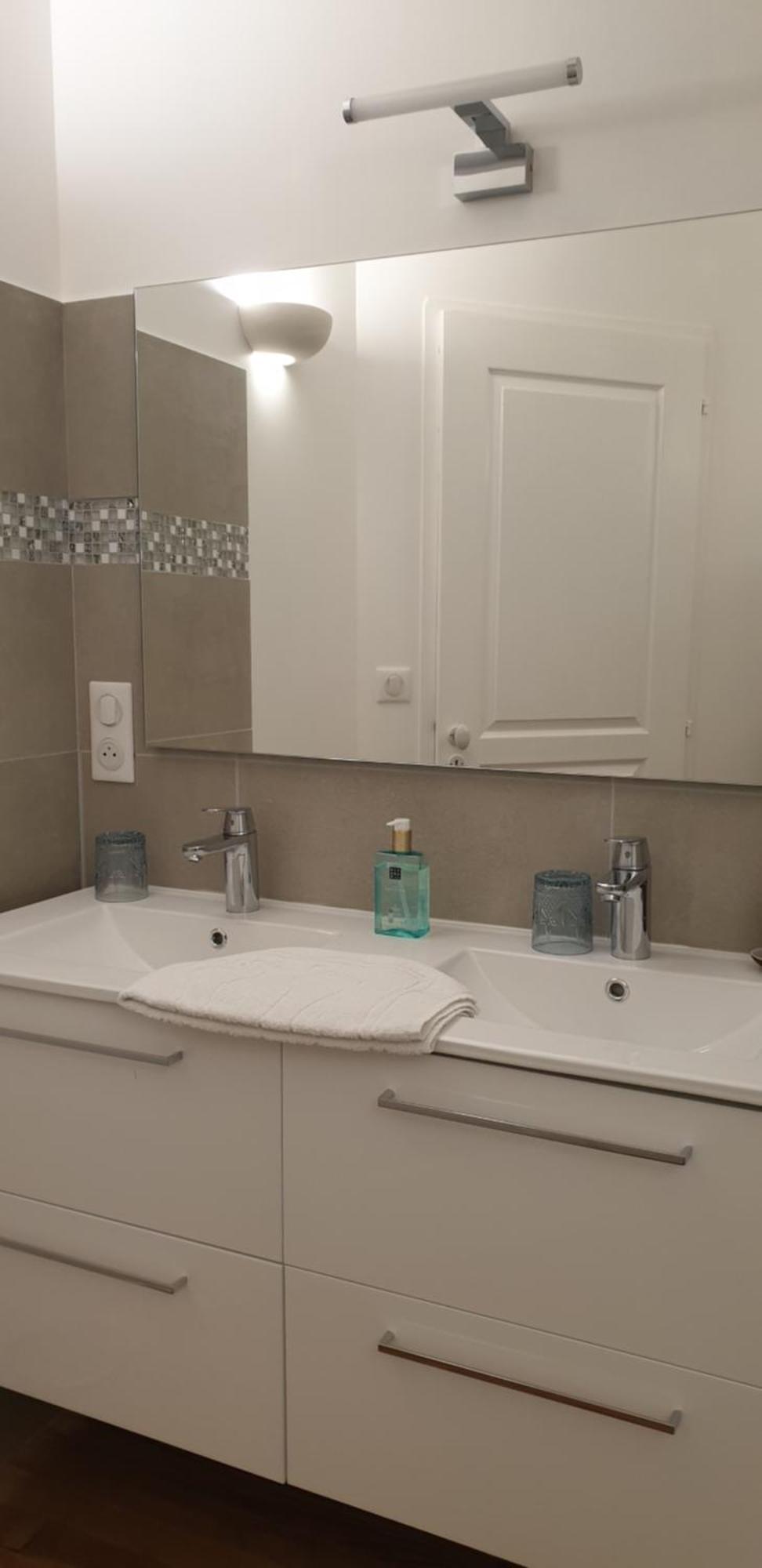 La Tour Noble Bed & Breakfast Saint-Saturnin  Luaran gambar